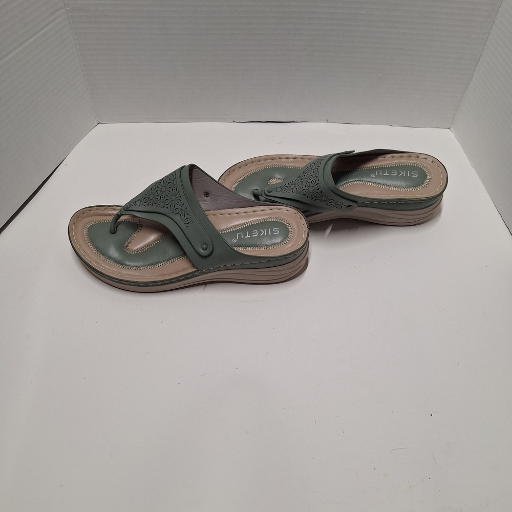 SIKETU Women's Stylish Green Sandals - Picture 6 of 7